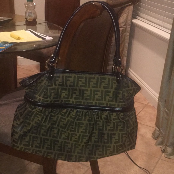 Authentic Vintage Fendi Bag - Picture 7 of 7